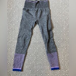 SoulCycle Leggings gray and purple sz XS